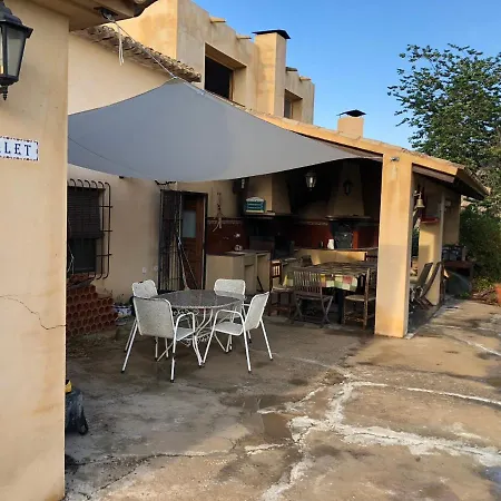 El Tossalet, Gran Piscina Junto Al Pueblo Sella